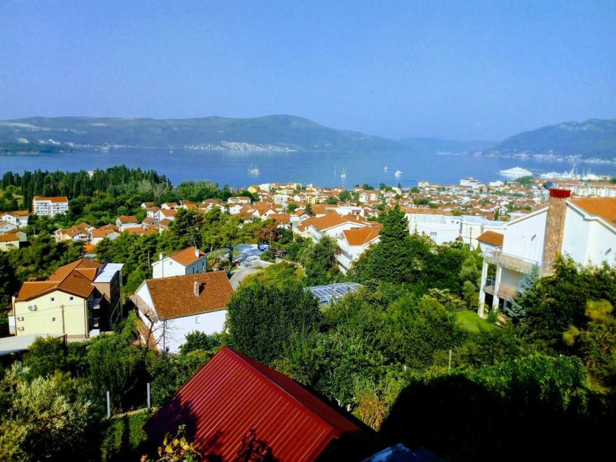 Timber House Villa Tivat Exterior photo